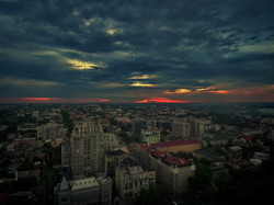 Мрачный закат над Одессой (ФОТО, ВИДЕО)