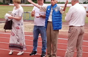 Выдающегося одесского тренера поздравили с 90-летним юбилеем