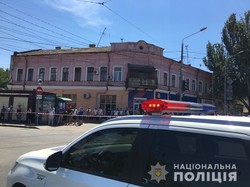 В Одессе террорист захватил заложниц и потребовал вертолет с миллионом долларов: его задержали (ФОТО, ВИДЕО)