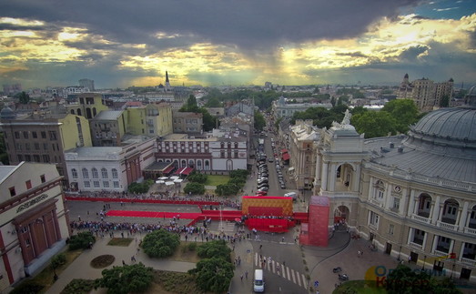 Красная дорожка Одесского кинофестиваля с высоты (ФОТО)