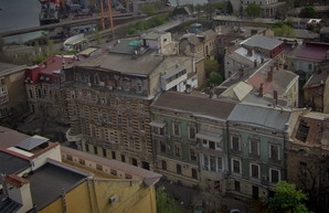 В Одессе будут ремонтировать комплекс "дома с Атлантами" на улице Гоголя