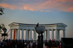 В Одессе открыли обновленную Воронцовскую колоннаду: получилось красиво (ФОТО)