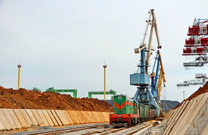 На железнодорожном узле порта Пивденный под Одессой возникли проблемы с транспортировкой грузов