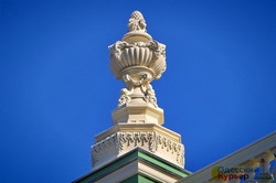 Реставрация дома Руссова: в памятник архитектуры заложили "капсулу времени" (ФОТО)