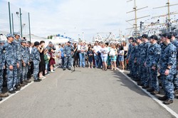 Военные моряки после плена в России и реабилитации вернулись в Одессу (ФОТО)