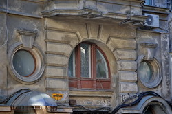 "Дом с иллюминаторами": история одного памятника архитектуры в Одессе (ФОТО)