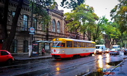 В Одессе началась настоящая дождливая осень (ФОТО)