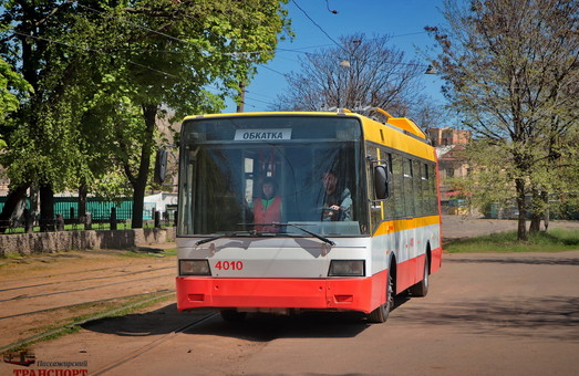 Электробус с динамической подзарядкой, построенный в Одессе, начнет возить пассажиров уже завтра