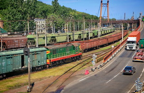 В Одесском порту поезд столкнулся с грузовиком