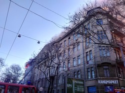 В центре Одессы горит памятник архитектуры (обновляется)