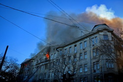 В результате пожара в Одессе погиб один человек, 21 госпитализирован, в том числе несовершеннолетние (ФОТО, ВИДЕО)