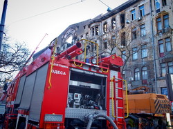 В сгоревшем доме Асвадурова рухнули перекрытия между этажами (ФОТО)
