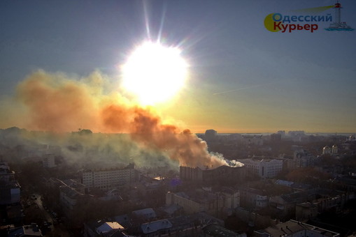 Одесситы уже собрали более миллиона гривен помощи пострадавшим в пожаре на Троицкой