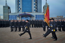 В Одессе показали вооружение катеров типа "Айленд" и выпустили новых лейтенантов флота (ФОТО)