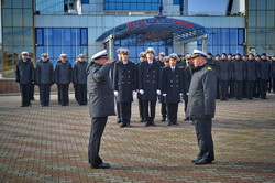 В Одессе показали вооружение катеров типа "Айленд" и выпустили новых лейтенантов флота (ФОТО)