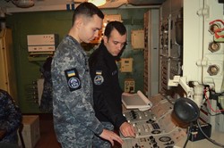 Курсанты одесской морской академии стажируются на военных кораблях (ФОТО)