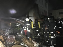 В Одессе горел большой склад на поселке Большевик