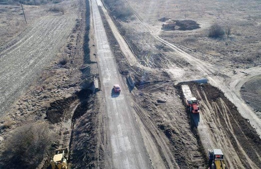 На севере Одесской области начали капремонт участка автотрассы Р-33