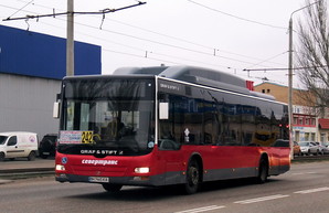 Большинство частных автобусных перевозчиков Одессы вчера выпустили на линию менее половины автобусов