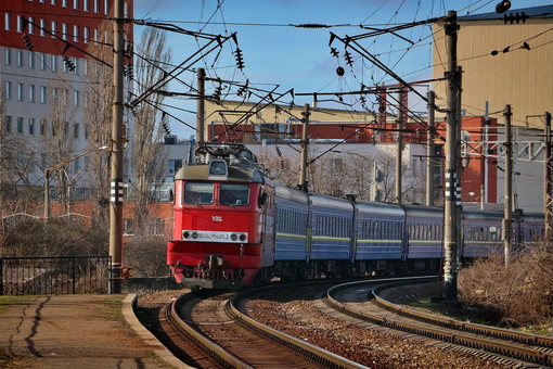 Одесская железная дорога будет перевозить медиков бесплатно