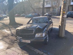 В Одессе сгорел автомобиль активиста (ФОТО)