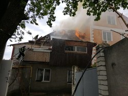 В Одессе на Фонтане горел двухэтажный жилой дом