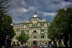 Красивая майская Одесса под облаками (ФОТО)