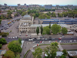Одесский железнодорожный вокзал с высоты птичьего полета (ФОТО)
