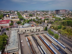 Одесский железнодорожный вокзал с высоты птичьего полета (ФОТО)