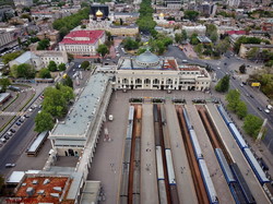 Одесский железнодорожный вокзал с высоты птичьего полета (ФОТО)