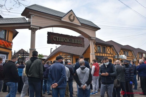 В Одессе второй раз митингуют предприниматели со Староконного рынка