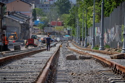 Реконструкция спуска Маринеско: уложили новые трамвайные пути (ФОТО)