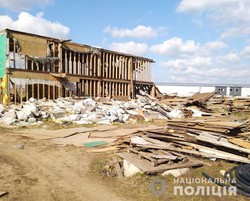 В Одессе мошенники пытались построить "фанерный" нахалстрой