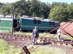 На Одесской железной дороге крупная авария грузового поезда (ФОТО)