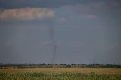 В полях на юге Одесской области бушуют смерчи (ФОТО, ВИДЕО)