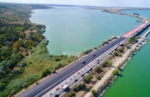 На трассе Одесса - Киев открыли мост через Хаджибейский лиман (ФОТО, ВИДЕО)