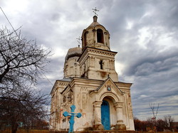 На севере Одесской области молния ударила в старинный храм магнатов Любомирских