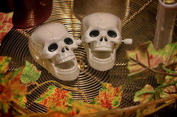 Одессу украшают к Хэллоуину тыквами и черепами (ФОТО)