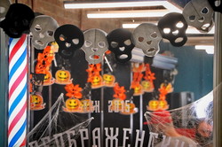 Одессу украшают к Хэллоуину тыквами и черепами (ФОТО)