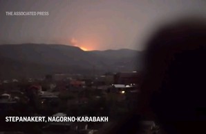 Симбиоз журналистов в природе или что забыл гибридный украинский “журналист” в Нагорном Карабахе