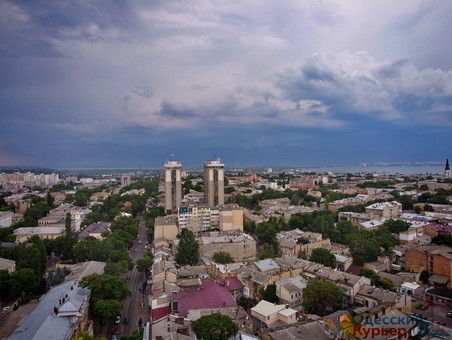 "Над солнечной Одессой нависла туча русского мира"- политтехнолог