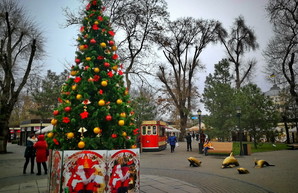 В Одессе открыли "резиденции" Деда Мороза и Санта Клауса