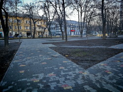 Как ремонтируют Алексеевский сквер в Одессе (ФОТО, ВИДЕО)