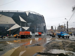 Перекрытая улица Водопроводная в Одессе стала причиной пробок (ФОТО, ВИДЕО)