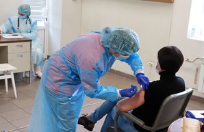 У одесских медиков не было серьезных осложнений после вакцинации от ковида