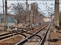 В Одессе уберут мусор вокруг железнодорожных путей