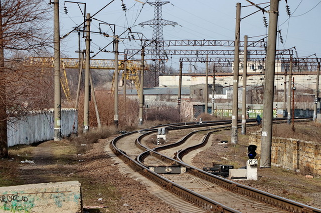 В Одессе уберут мусор вокруг железнодорожных путей