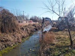 В Одессе расчищают каналы между морем и Хаджибейским лиманом