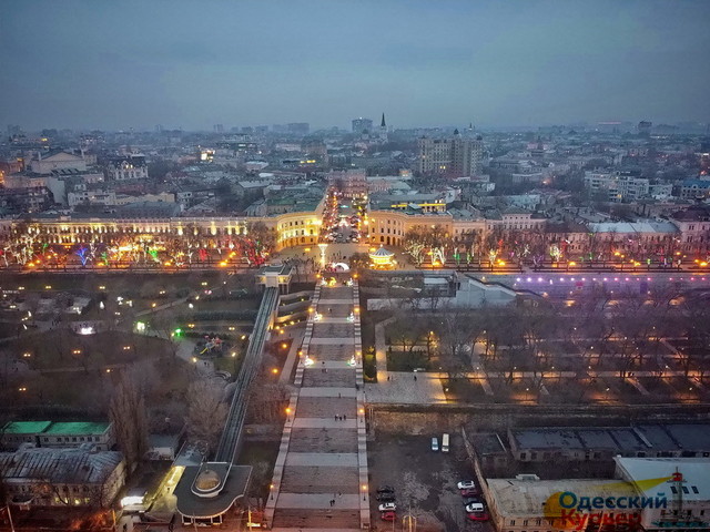 В Одессе спустя несколько лет после реконструкции продолжаются проблемы с Потемкинской лестницей