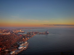 Как Одесса выглядит с моря в лучах восходящего солнца (ФОТО, ВИДЕО)